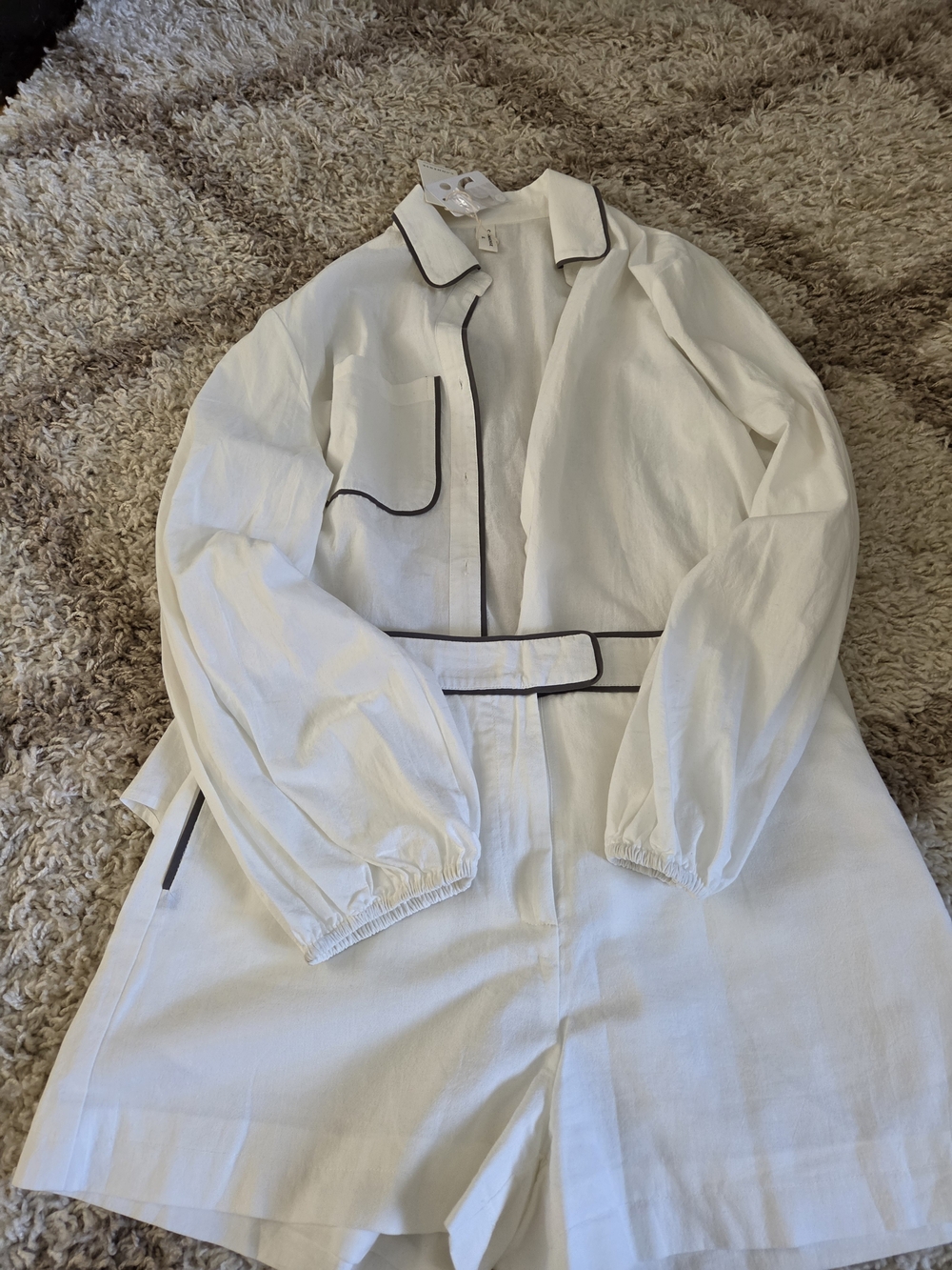 7Commense White 2 piece short set with Black Piping size XL